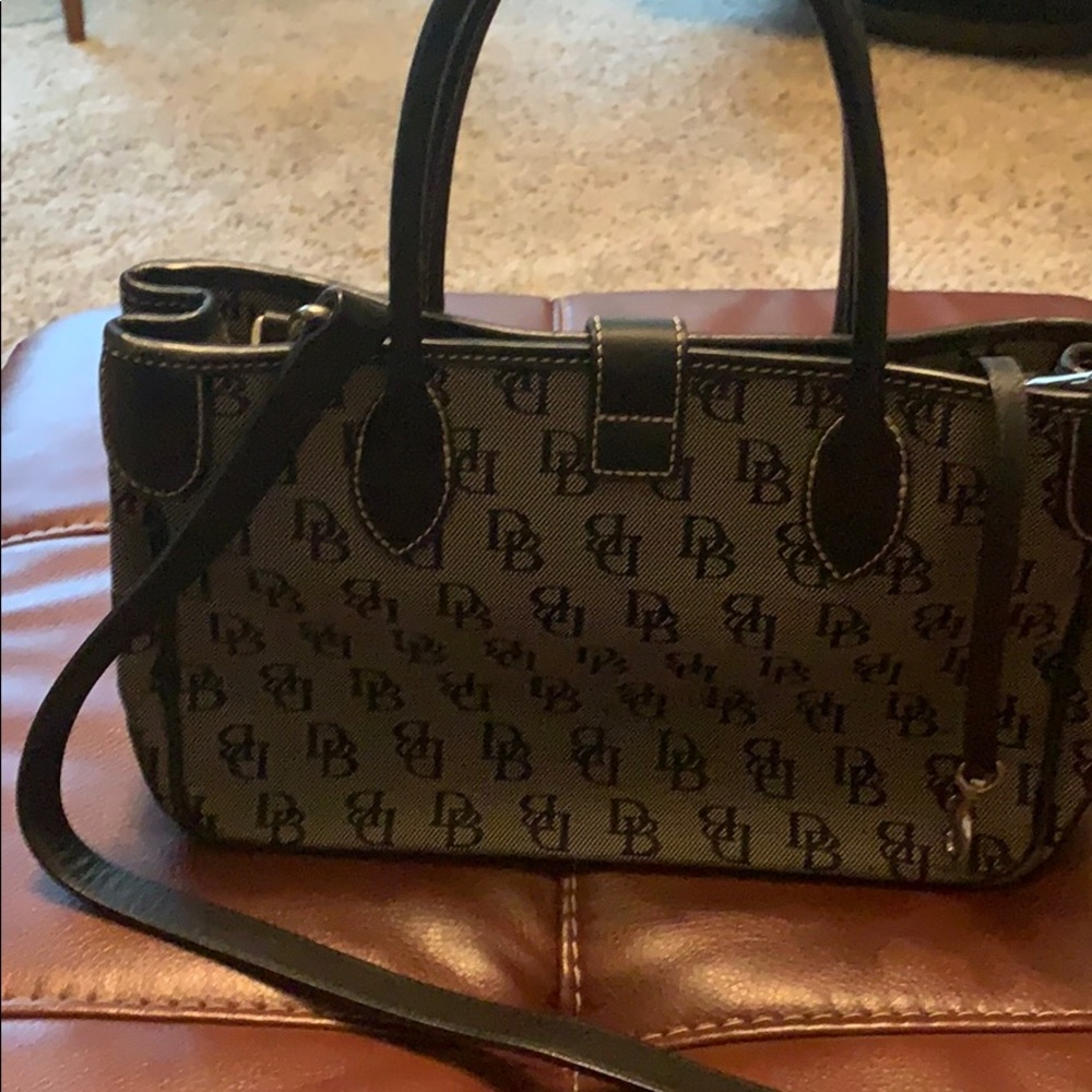 Dooney & Bourke handbag - Picture 2 of 4